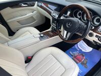 MERCEDES-BENZ CLS